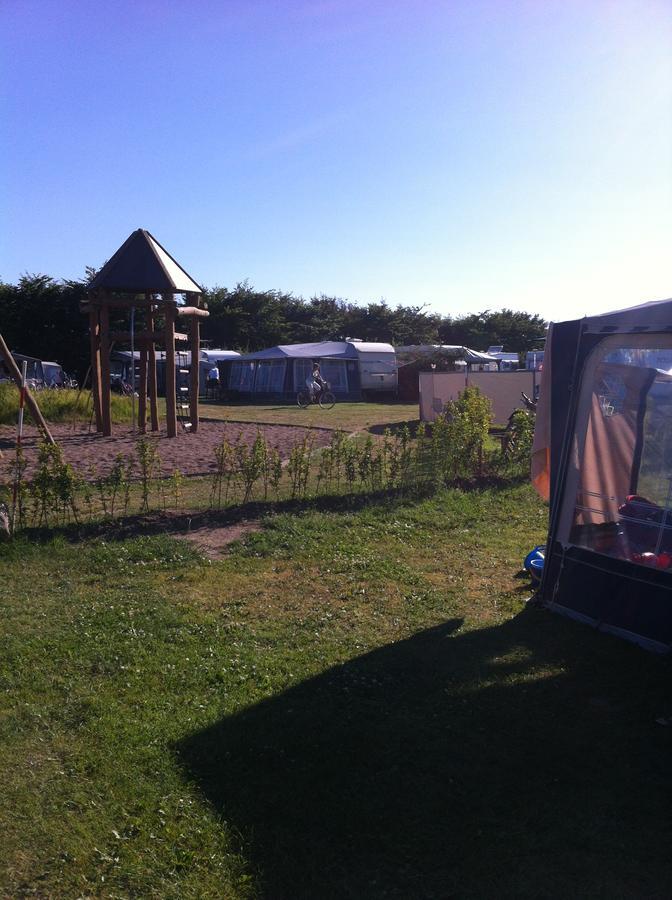 Отель Camping Rolighed Лёккен Экстерьер фото