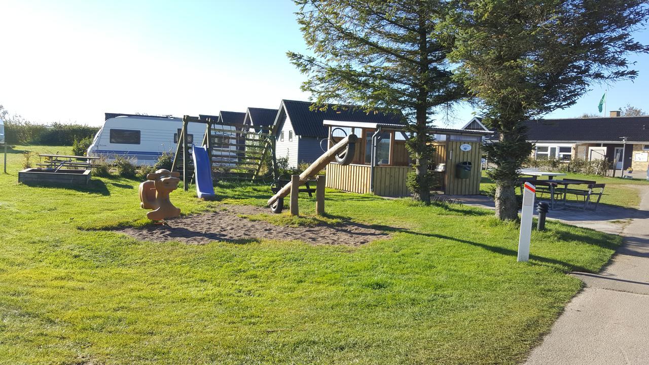Отель Camping Rolighed Лёккен Экстерьер фото
